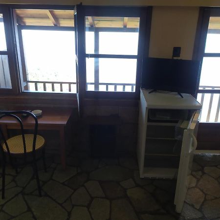 Triple Studio Room With The Most Beatifull View In Mylopotamos تساغارادا المظهر الخارجي الصورة